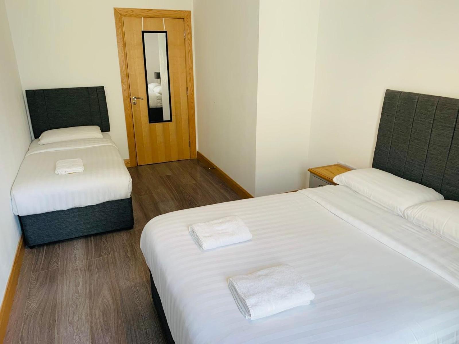 Port House Letterkenny Wild Atlantic Apartments Bagian luar foto