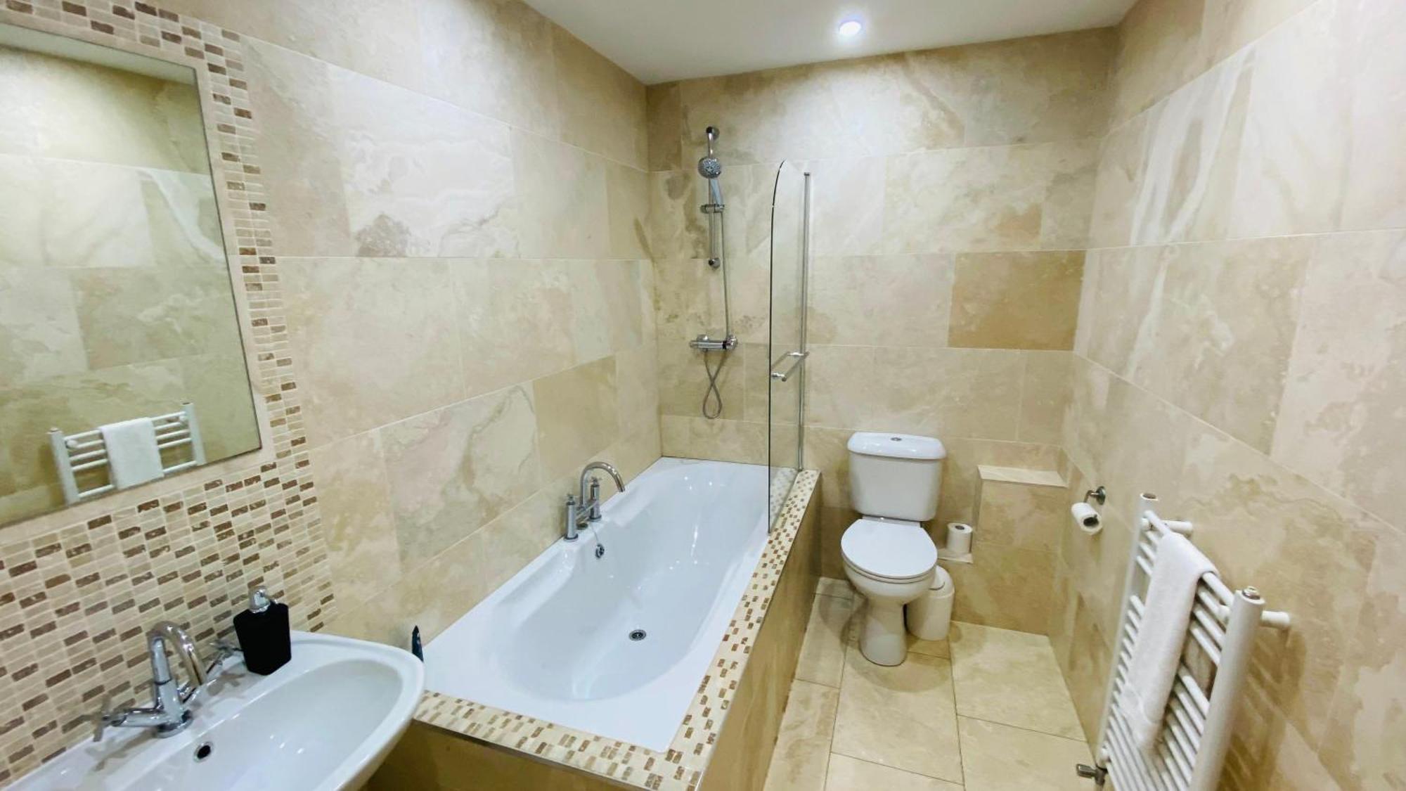 Port House Letterkenny Wild Atlantic Apartments Bagian luar foto